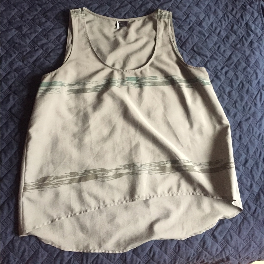 Sparkle & Fade Large Top. Sage green.